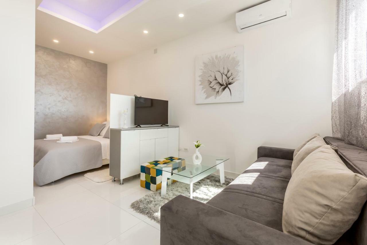 Studio Apartments Twins Split Exterior foto