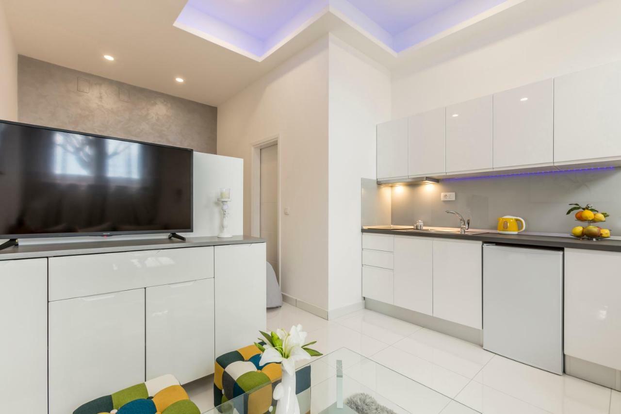 Studio Apartments Twins Split Exterior foto